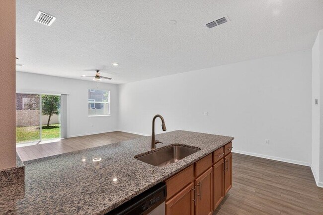 Building Photo - 43 Mustard Hl Ct