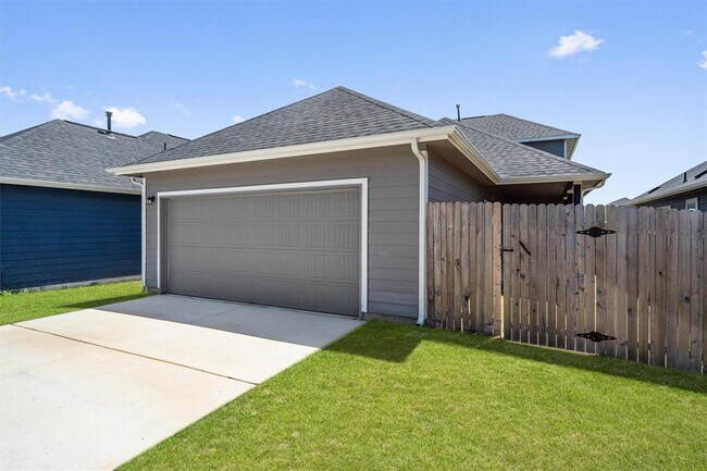 Building Photo - 313 Timber Brook Dr