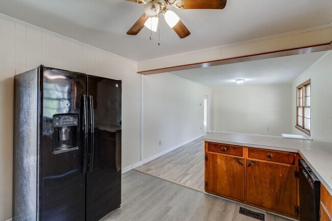 Building Photo - 2 Pickens Ct