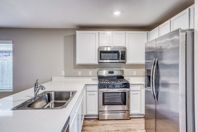 Building Photo - 9214 Burnet Flds Dr