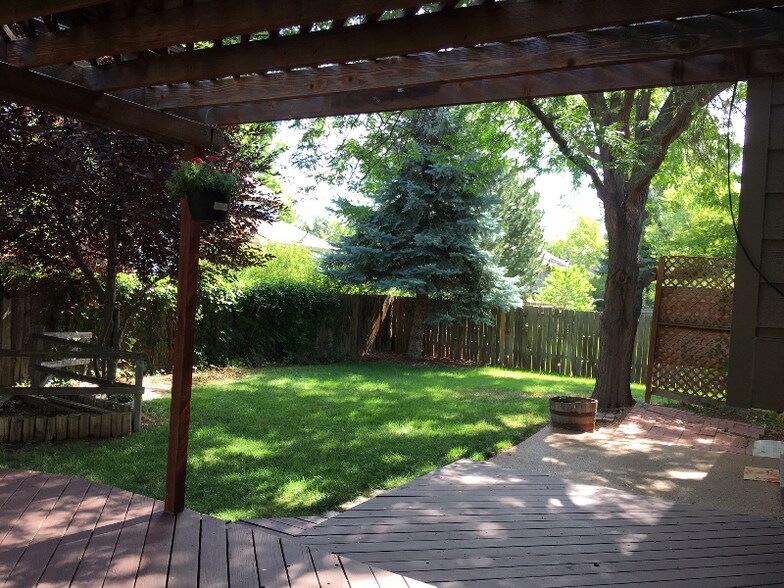 Building Photo - 1624 Sagewood Dr