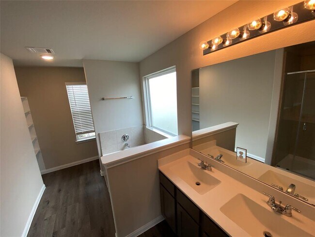 Building Photo - 4442 Stephanie Park Ln.