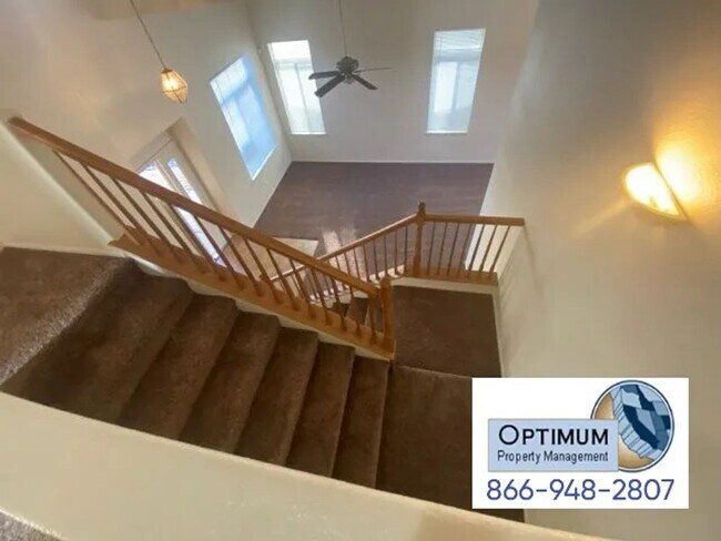 Building Photo - Spacious 4-Bedroom Home with 3-Car Garage & Downstairs Suite!