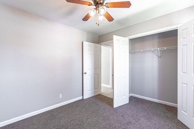 Building Photo - 1811 Harbor Dr