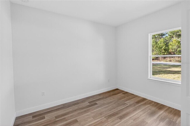 Building Photo - 3288 W Fairbank Dr