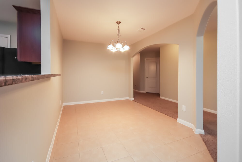 Building Photo - 2131 Golden Topaz Dr