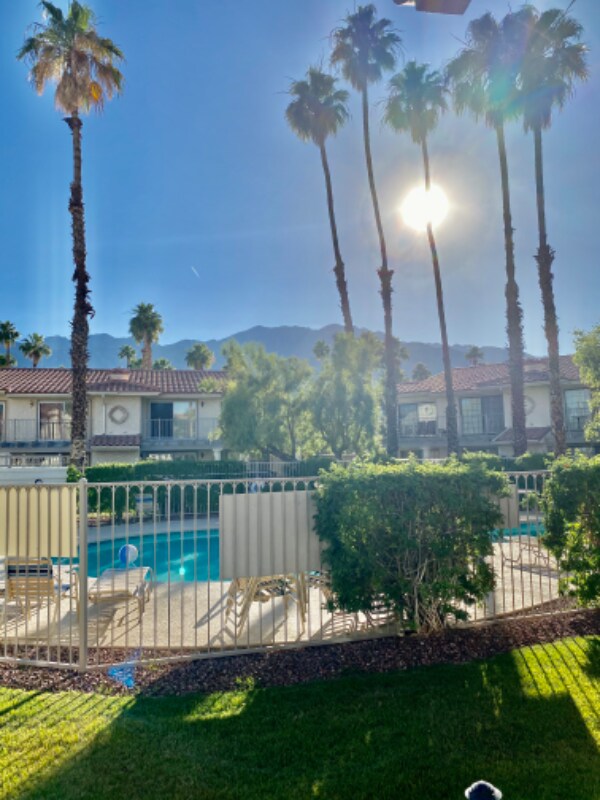 Building Photo - 4901 E Mesquite Ave