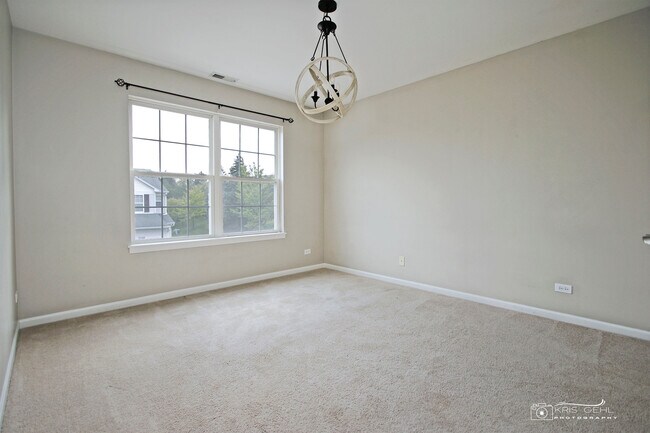 Building Photo - 3152 Falling Waters Ln
