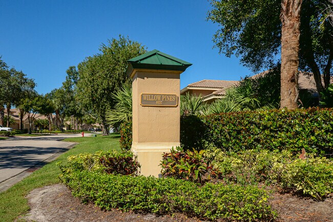 Building Photo - 7033 Willow Pine Way