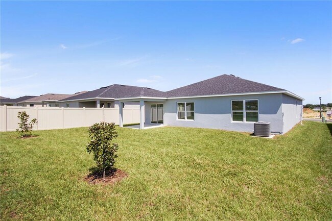 Building Photo - 608 Royal Palm Dr