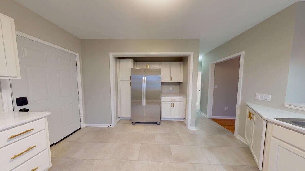 Kitchen - 7823 Eagle St