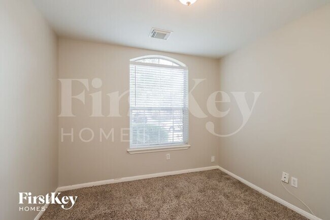 Building Photo - 16311 Ancient Forest Dr