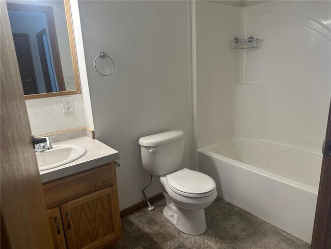 Building Photo - 11 Alta Miikana Rd