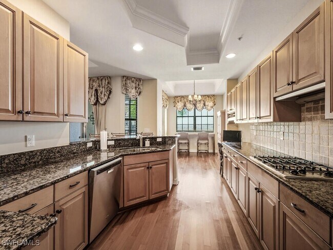 Building Photo - 10731 Mirasol Dr