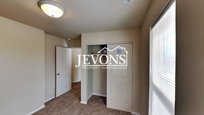 Building Photo - Enjoy this beautiful West Valley home with...