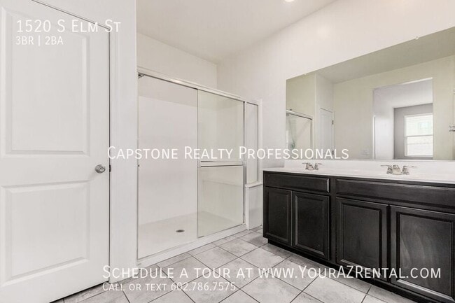 Building Photo - 1520 S Elm St