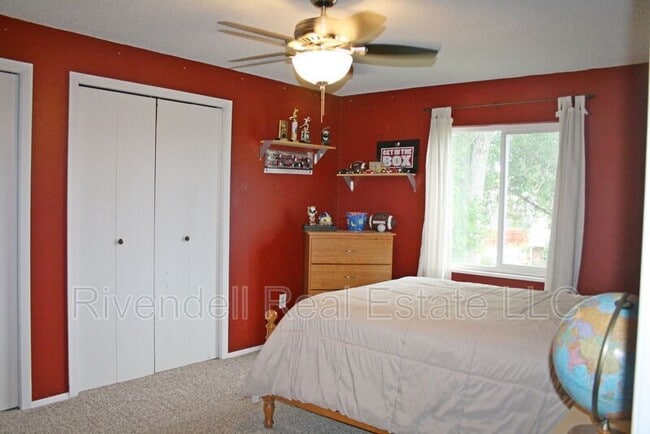Building Photo - 1484 Columbine Dr