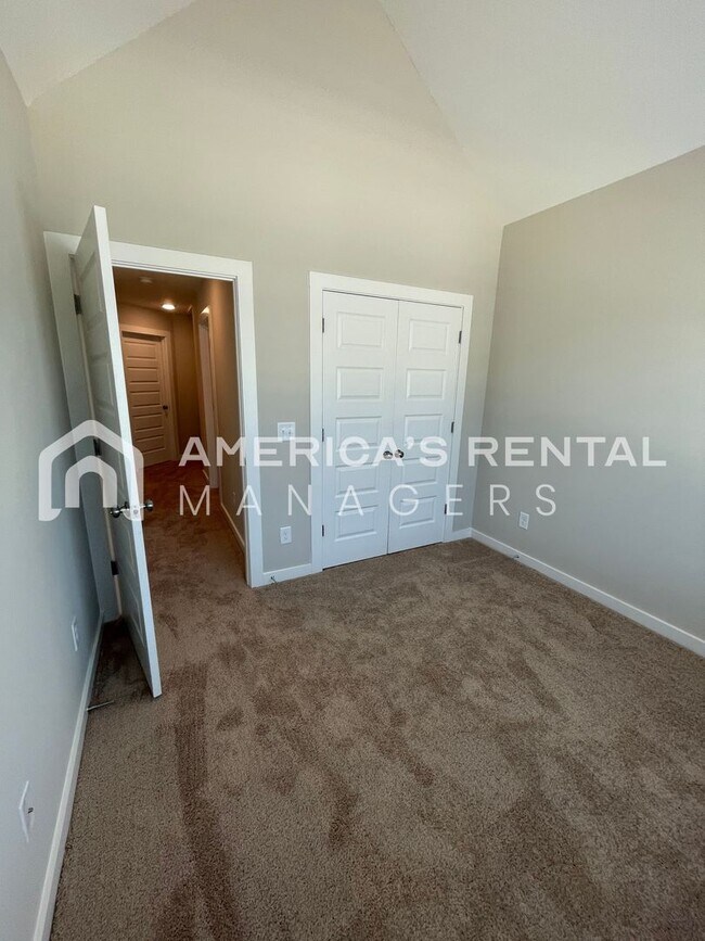 Building Photo - Home for Rent in Cullman, AL!! Available to View Now!!! SIGN A 13 MONTH LEASE BY 01/15/26 TO RECE...