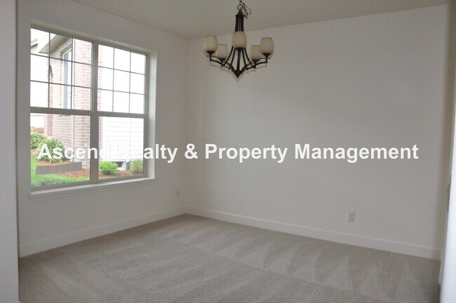 Building Photo - Bethany 4 Bed + Bonus Next to Springville Gourmet Kitchen Bed & Full Bath on Main