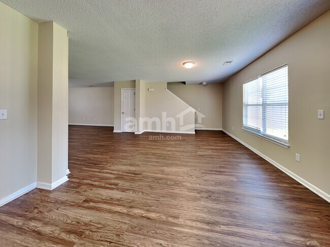 Building Photo - 2021 Clipstone Drive