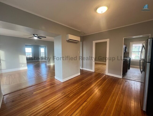 Building Photo - 265 Middle St