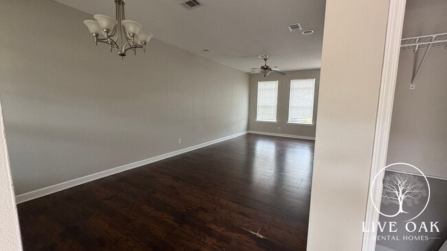 Building Photo - SUMMER MOVE-IN SPECIAL: $500 OFF 1st MONTH...