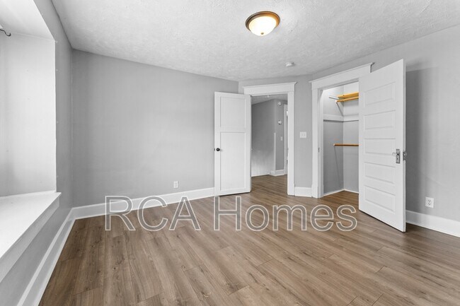 Building Photo - 3016 N New Jersey St