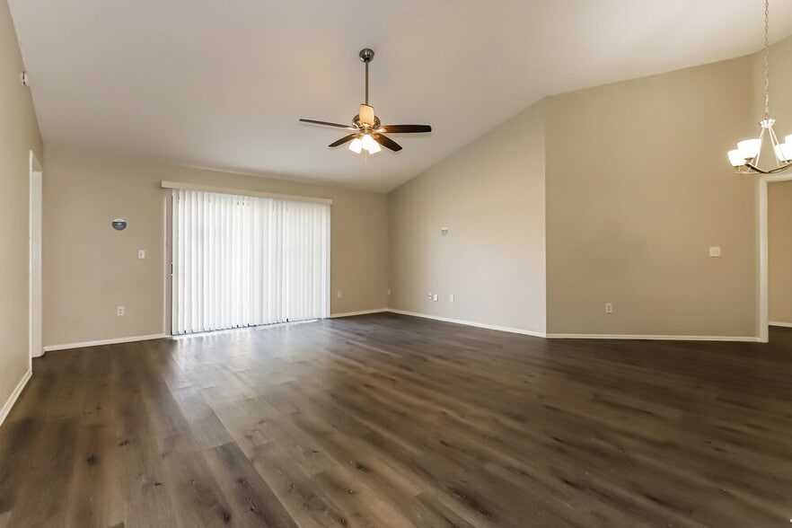 Building Photo - 11504 Smokethorn Dr