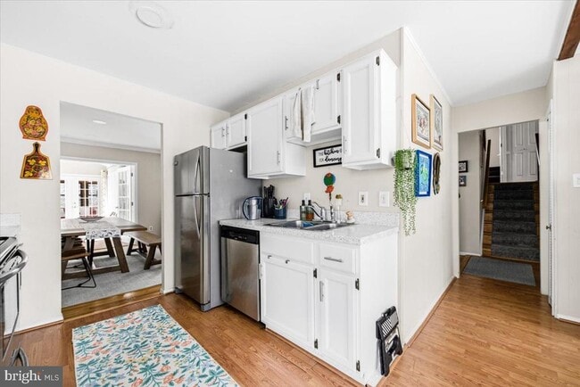 Building Photo - 903 Leverton Rd