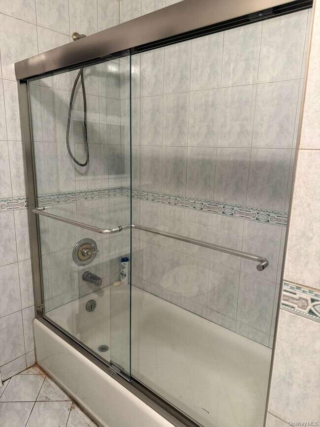 Building Photo - 168 Bennett Ave