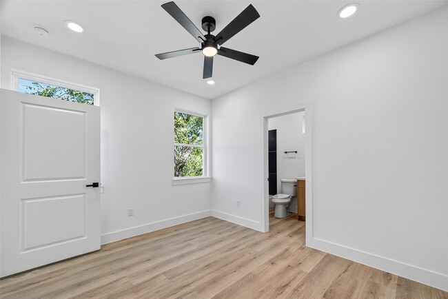 Building Photo - 3311 Nettleton St