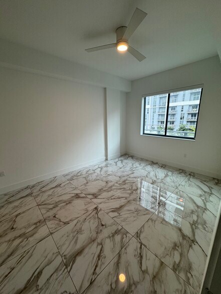 Building Photo - 47 NW 30th St