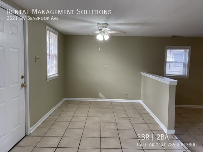 Building Photo - *Near Shunga Trail* 2521 SW Seabrook Ave- ...