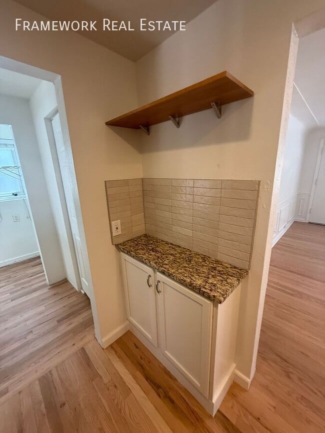 Building Photo - 2120 Irving St