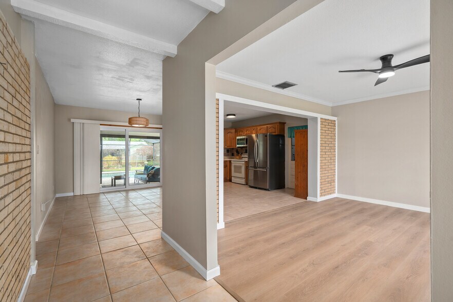 Building Photo - 3419 Seminole Dr