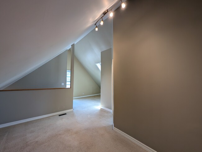 Building Photo - 3064 N Central Park Ave