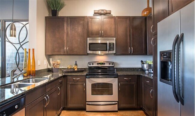 Building Photo - 2612 Ross Ave