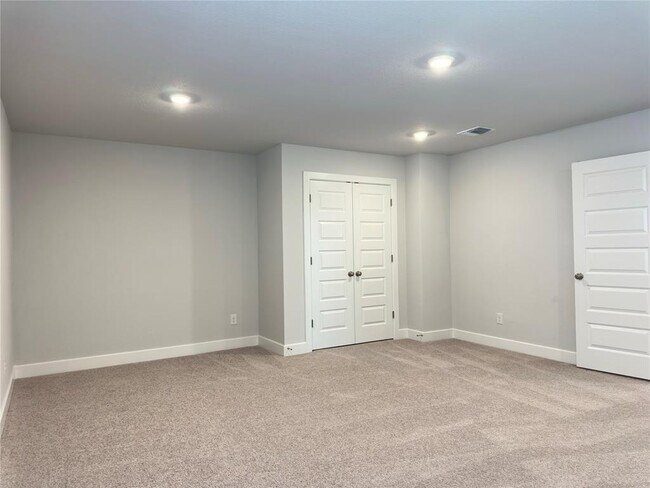 Building Photo - 111 Pinyon Pne Dr