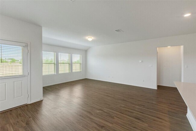 Building Photo - 138 Esparza Dr
