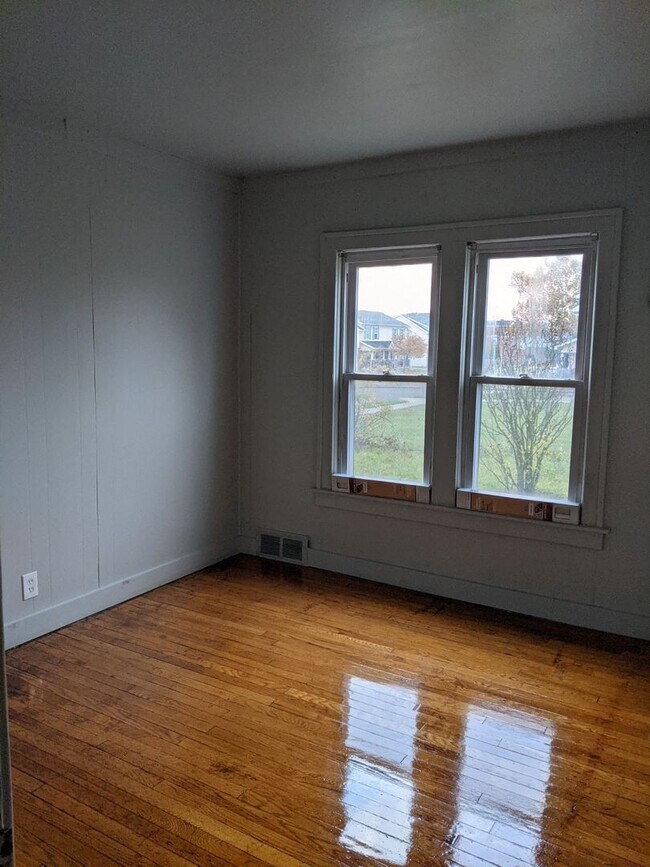 Building Photo - 2195 Springle St