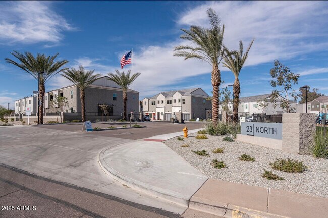 Building Photo - 2134 W Harmont Dr