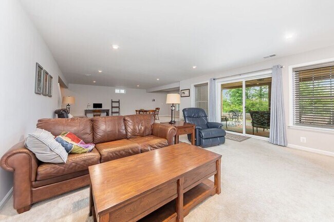 Building Photo - 7809 Bexley Ln