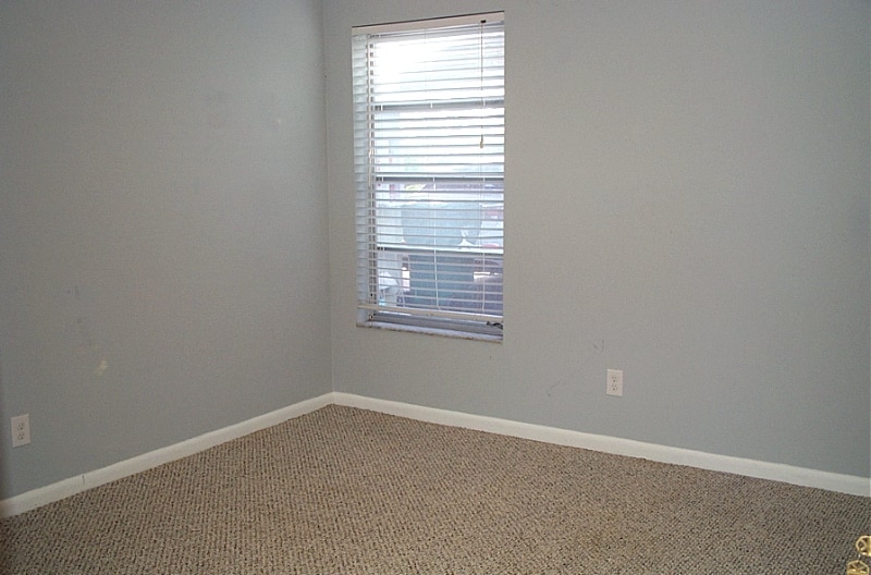 Building Photo - 490 Charlemagne Blvd