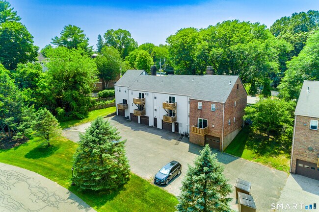 Building Photo - 54 Willieb St