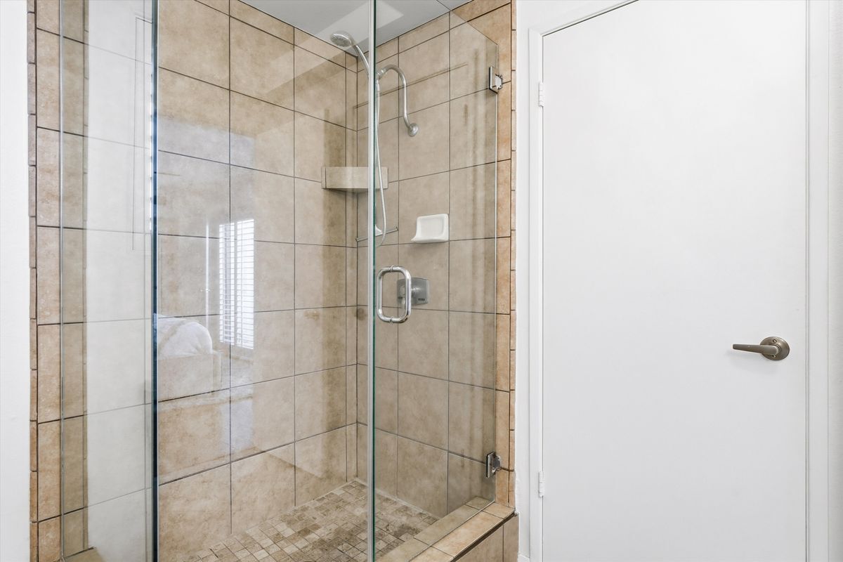 Building Photo - 2367 S Gene Autry Trail