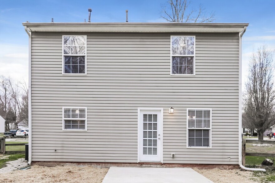 Building Photo - 5028 Revelation Way