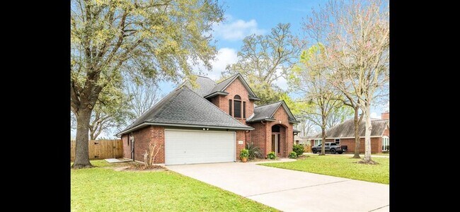 Building Photo - 112 Portulaca St