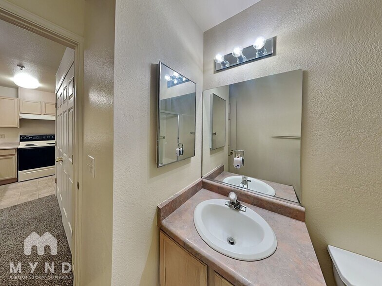 Building Photo - 954 Berrum Ln