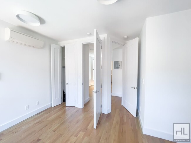 Building Photo - East 93 Street / Spacious 1-Bedroom 1-Bath...