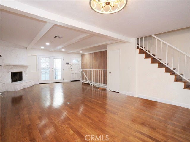 Building Photo - 239 N Juanita Ave